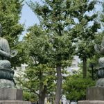 Buddha-Statuen am Sensoji Tempel